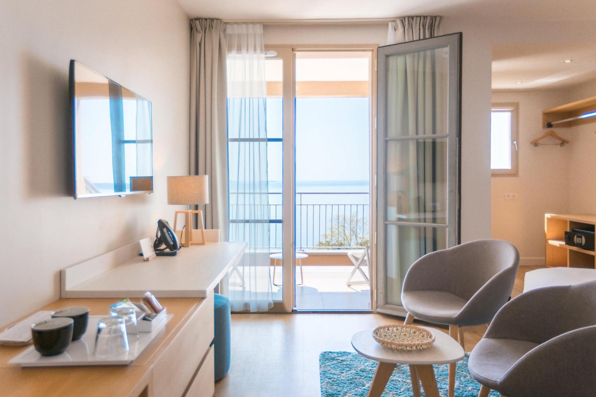 Hotel La Villa Douce Le Le Rayol-Canadel-sur-Mer Exteriör bild