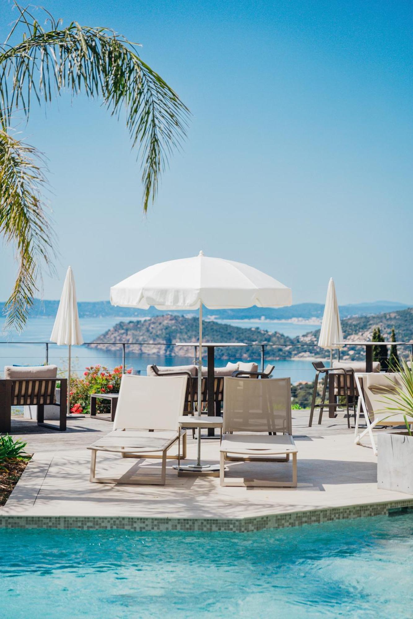 Hotel La Villa Douce Le Le Rayol-Canadel-sur-Mer Exteriör bild