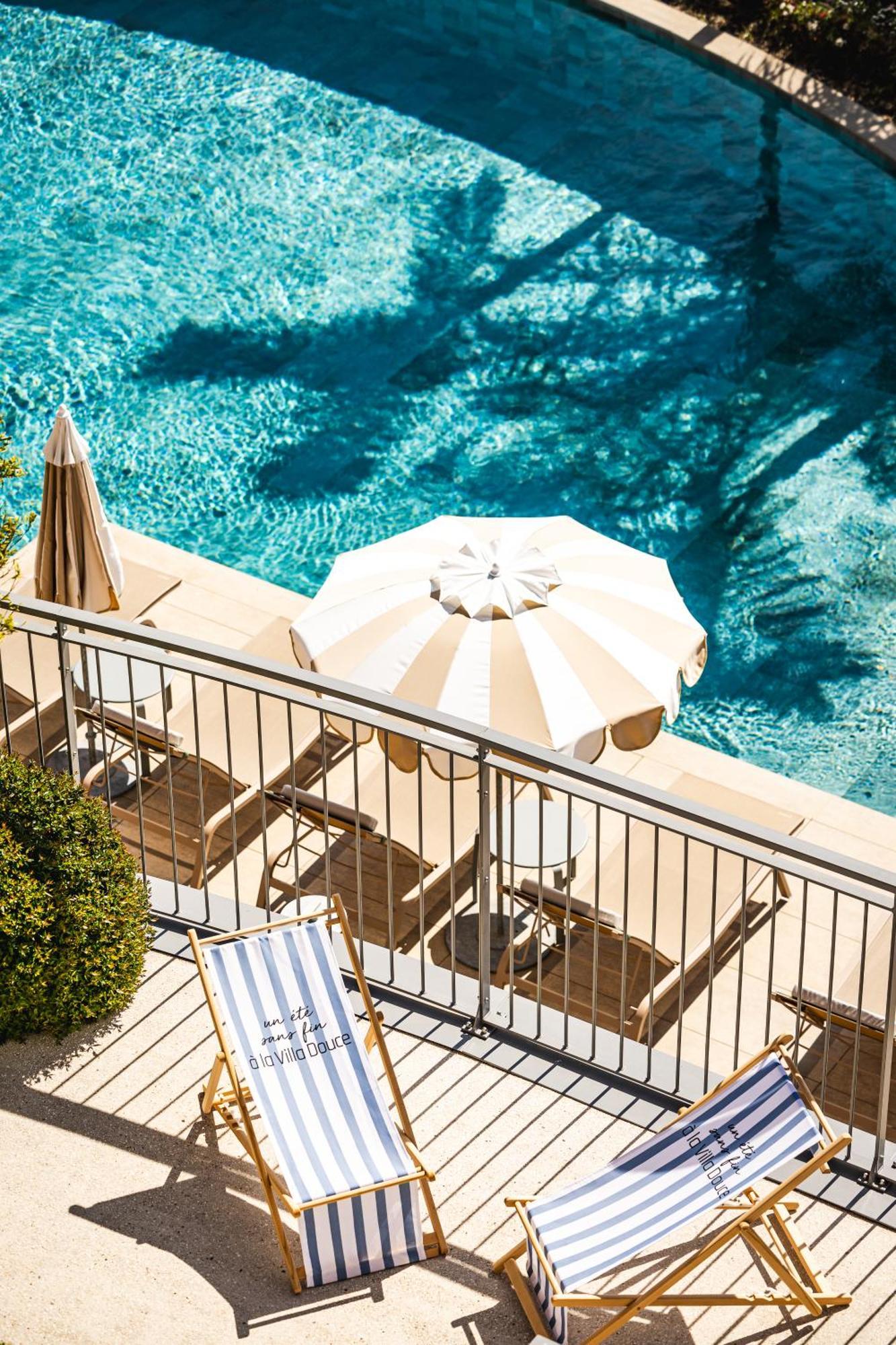 Hotel La Villa Douce Le Le Rayol-Canadel-sur-Mer Exteriör bild