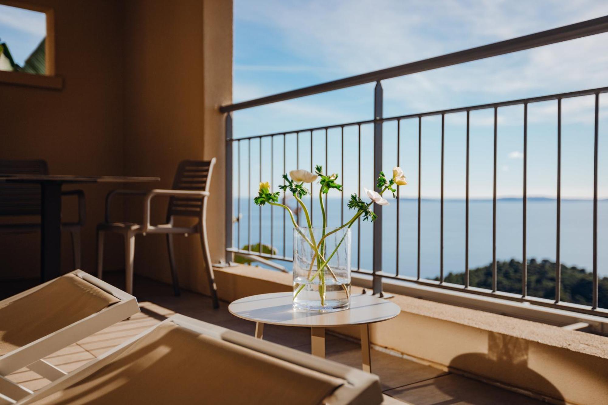 Hotel La Villa Douce Le Le Rayol-Canadel-sur-Mer Exteriör bild